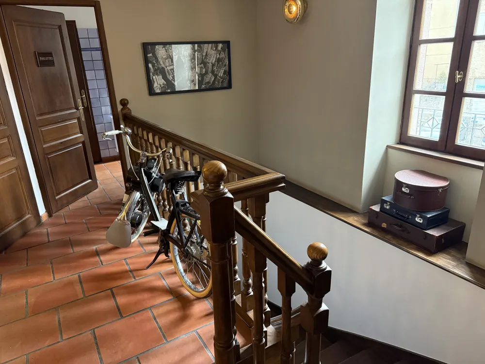 Hall — Le Solex