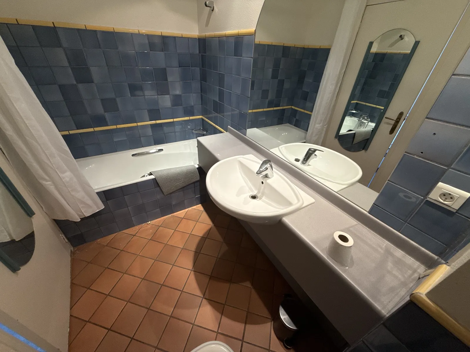 Salle de bain privative avec baignoire, Les Raspes